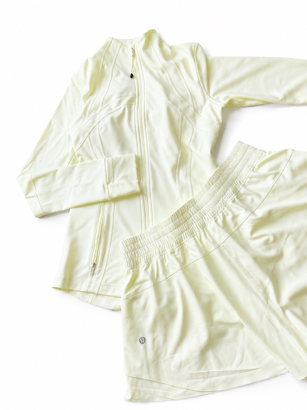 lululemon define elixir Jacket sz 8  and Shake it off shorts sz 10